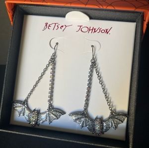 Betsey Johnson Halloween Gothic Bat Earrings